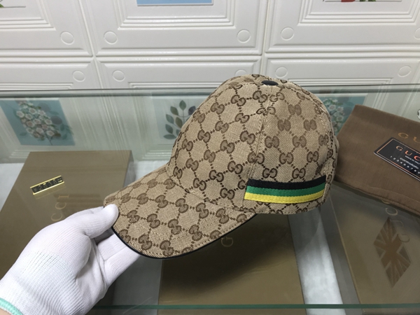 ブランド帽子正面デザイン